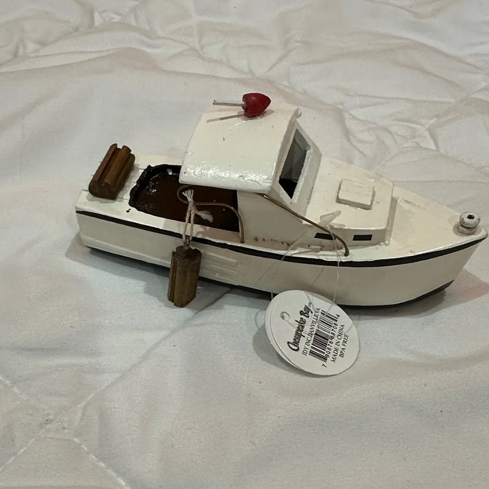 Chesapeake Bay Nautical White and Brown Boat Decor - Picture 5 of 9